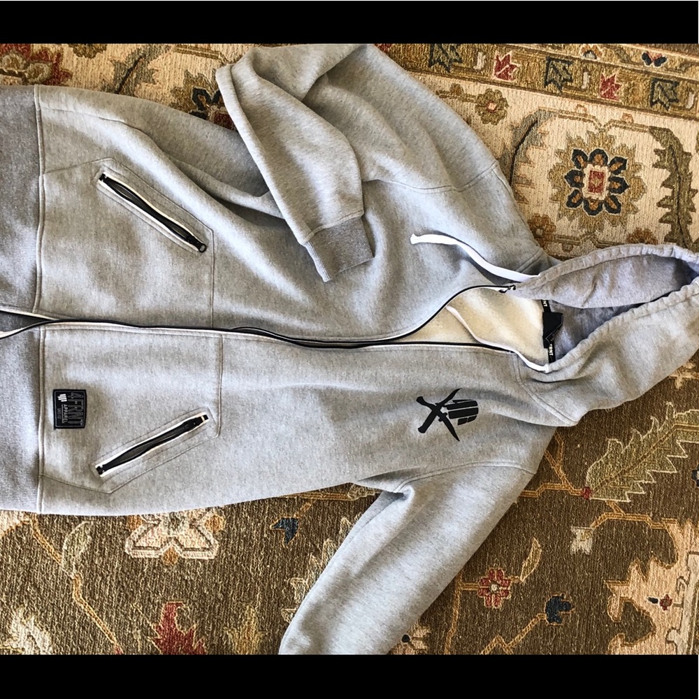 4frnt zip up sweatshirt. Tall medium.